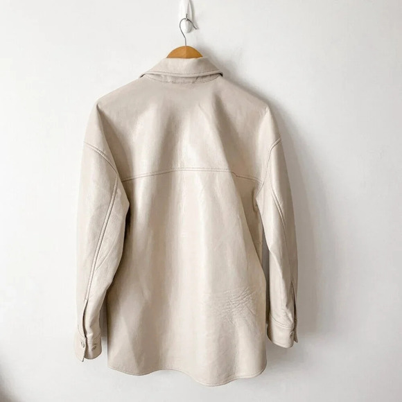 Aritzia Babaton Pelli Faux Leather Vegan Shirt  Jacket Size Small - Picture 7 of 9